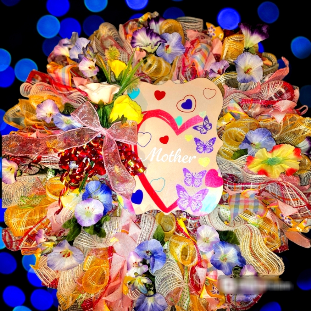 Deco mesh wreath